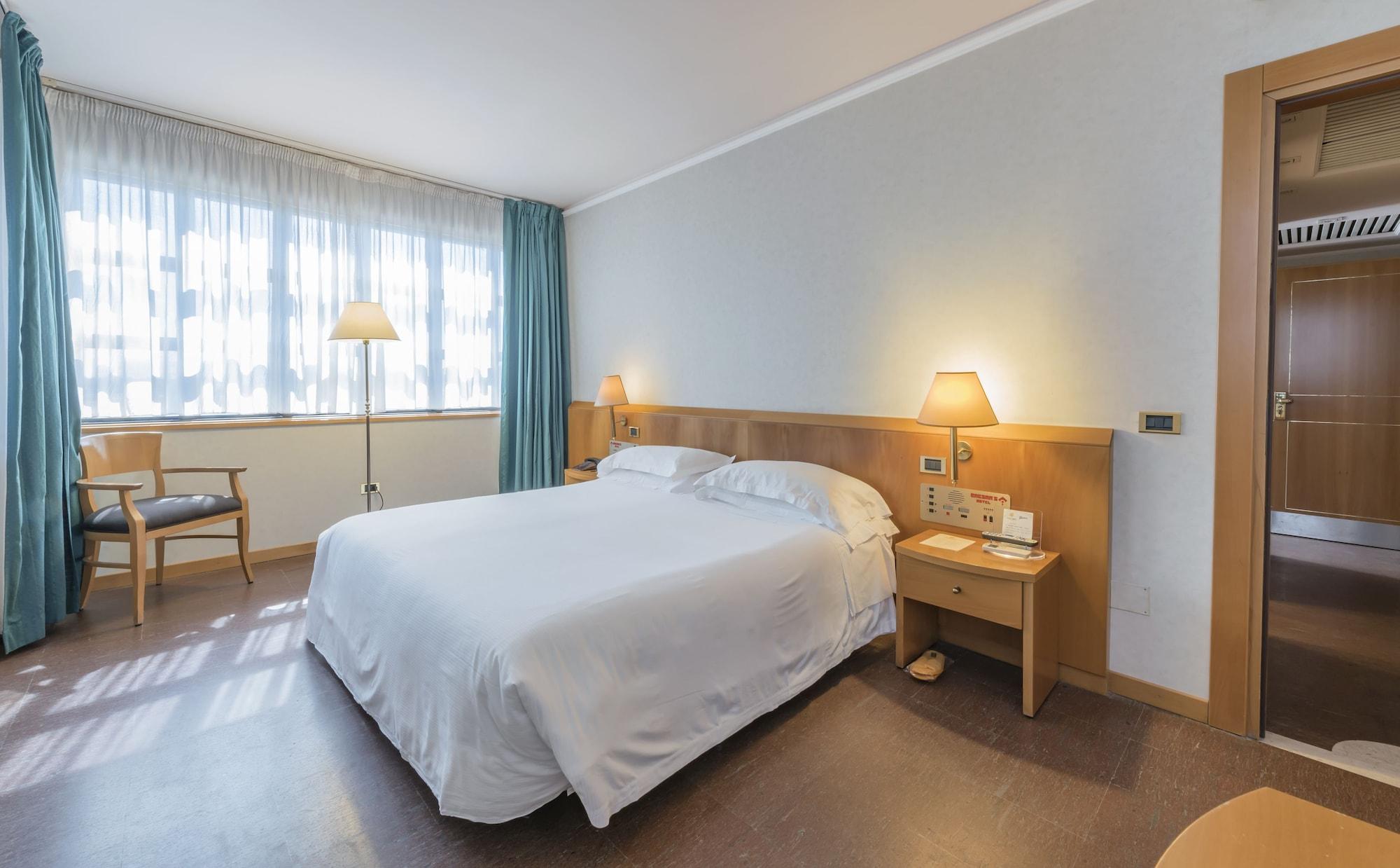 Caesar'S Hotel Cagliari Extérieur photo