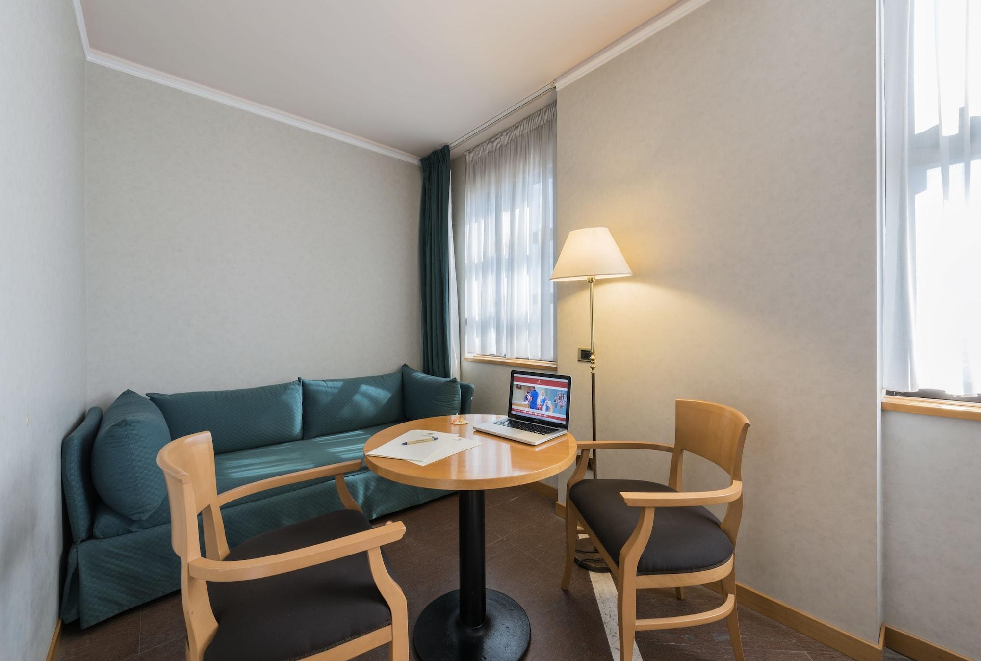 Caesar'S Hotel Cagliari Extérieur photo