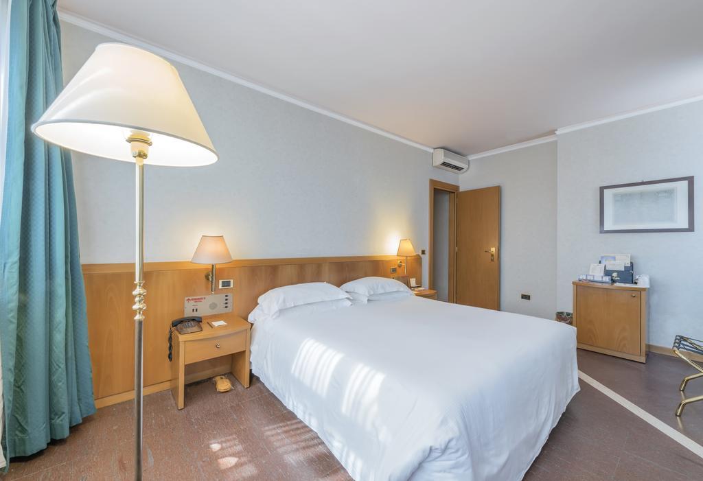 Caesar'S Hotel Cagliari Extérieur photo