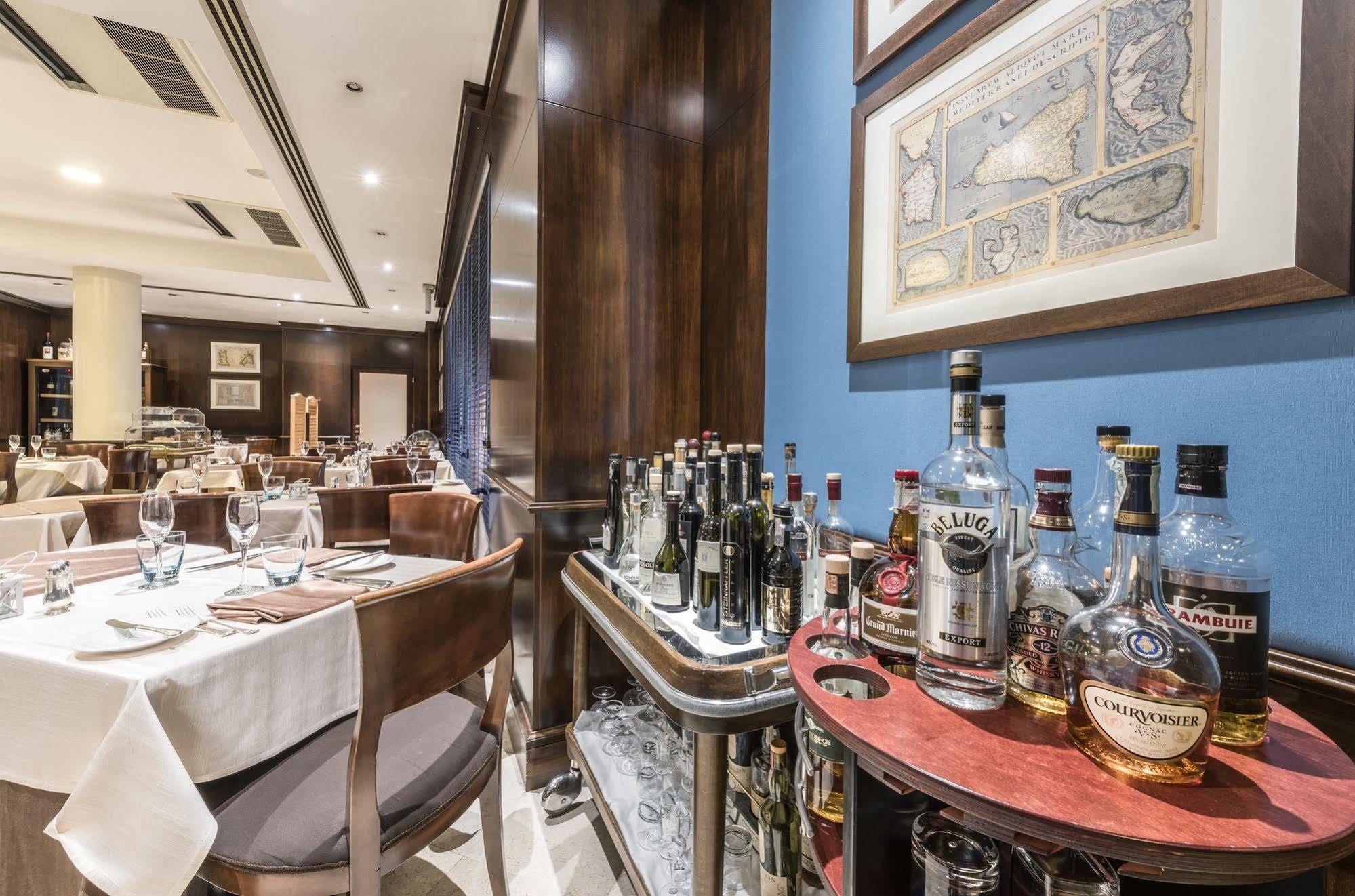 Caesar'S Hotel Cagliari Extérieur photo